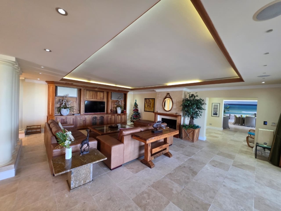 6 Bedroom Property for Sale in Myoli Beach Western Cape